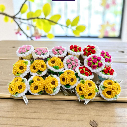 MINI BOUQUETS - Unique Wool Keychains